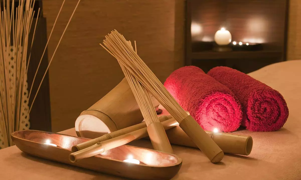 Ayurvedisches Facial: Beauty- und Wellness-Zeremonie nach Wahl (bis zu 47% sparen) - Primary Image