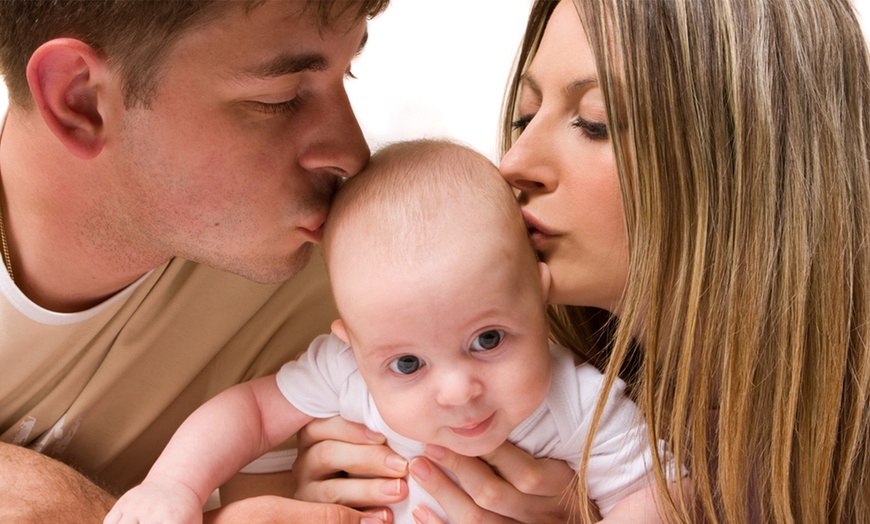 Image 4: Family Photoshoot With Prints