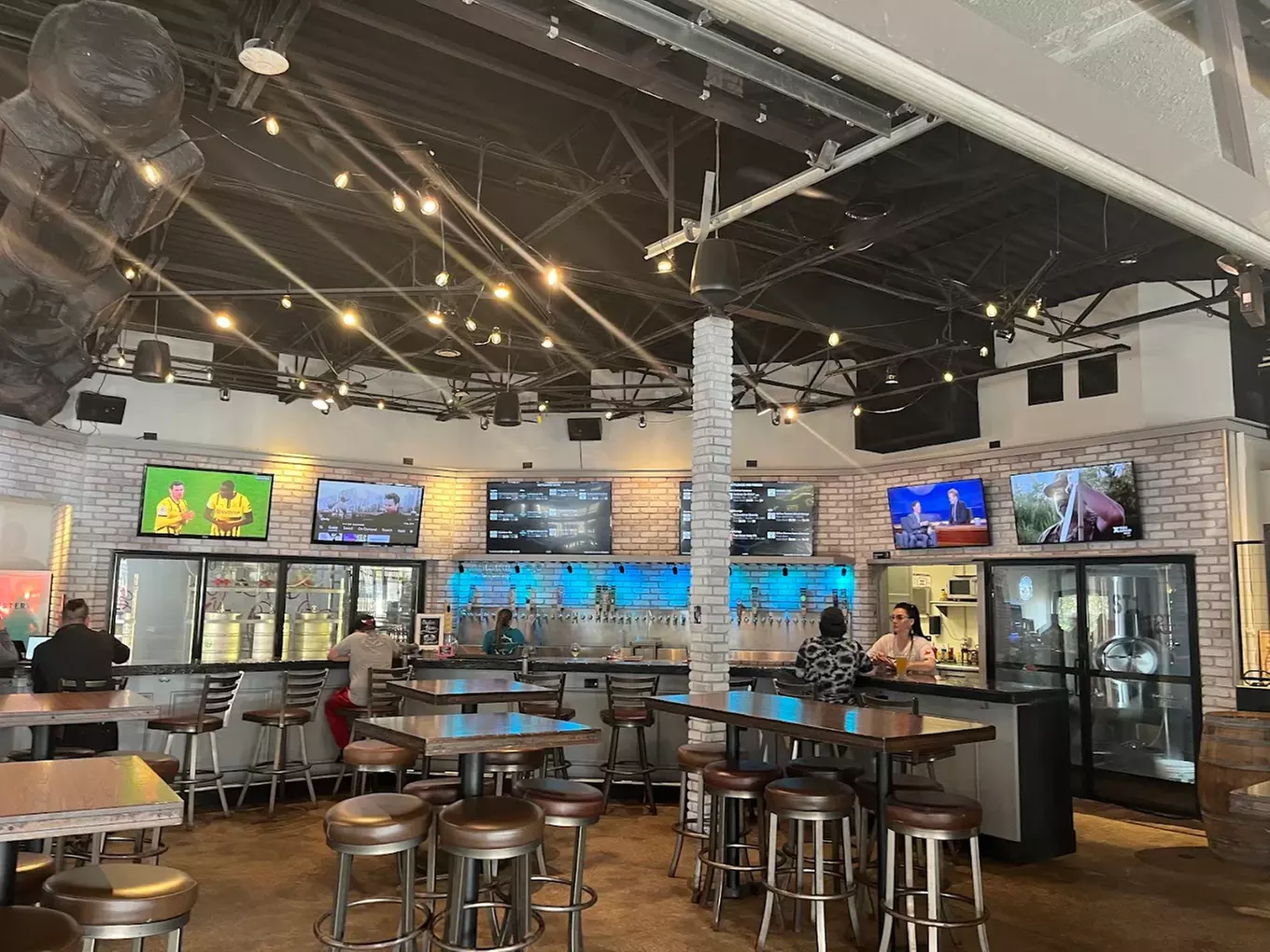 Beer Flight Experience with Optional Fresh Pizza & Barbites