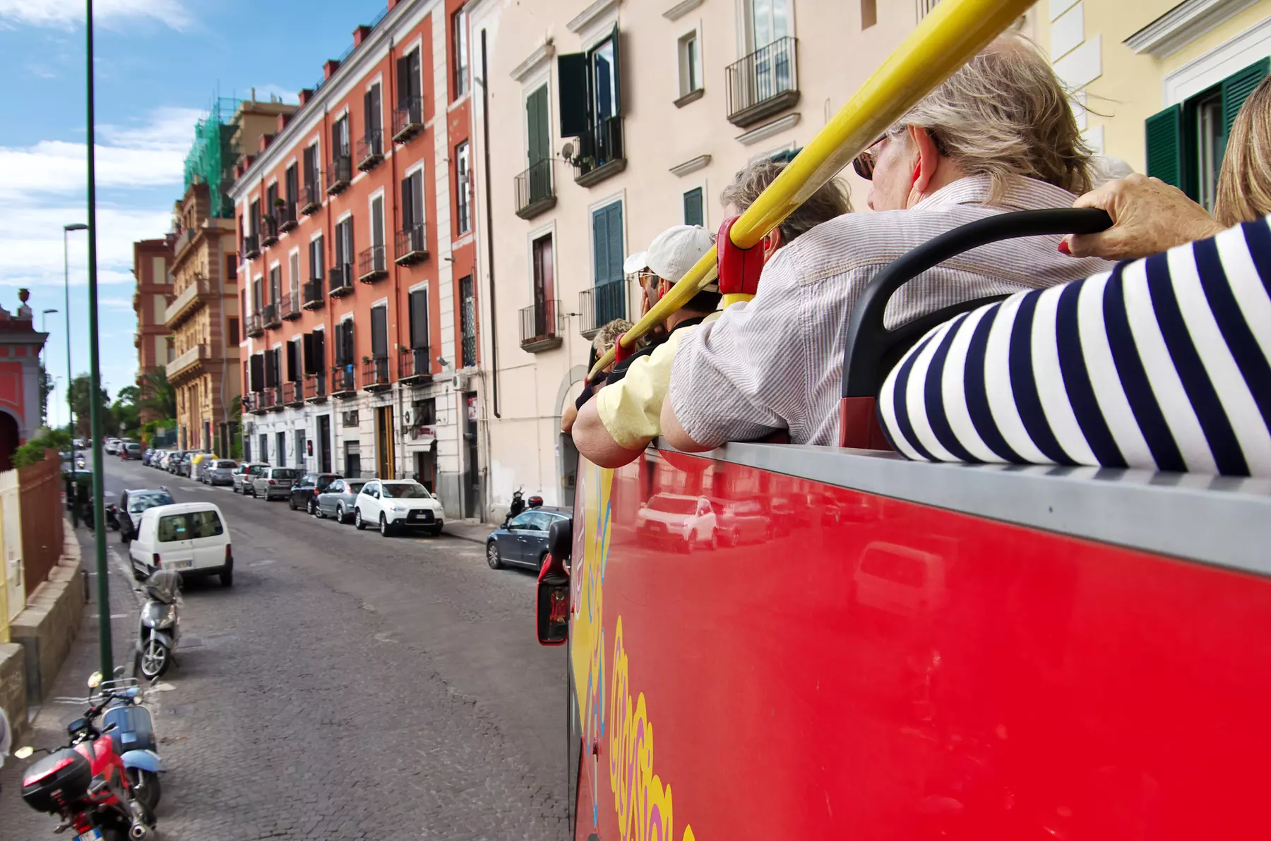 $10 Off A Tour at Legends Of Hollywood Tours LLC - Primary Image