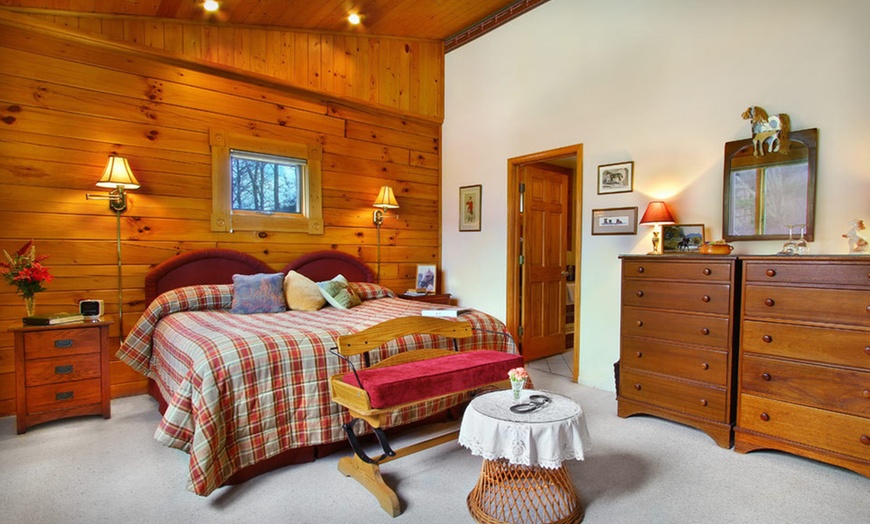 Iron Mountain Inn In - Butler, Tennessee | Groupon Getaways