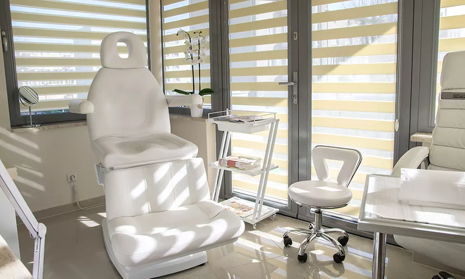 Do 45% zniżki na Wybielanie zębów - tradycyjne w Whitening Point TOR