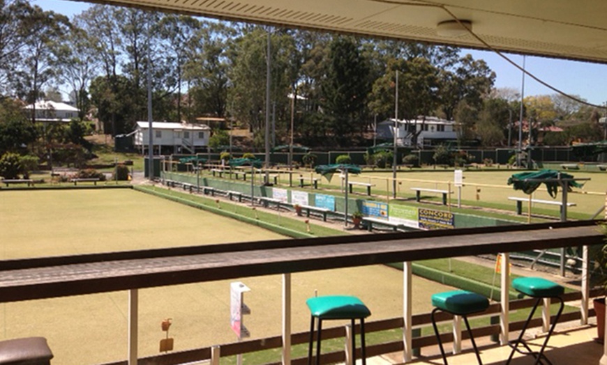 Image 2: Barefoot Bowls with Food + Drink