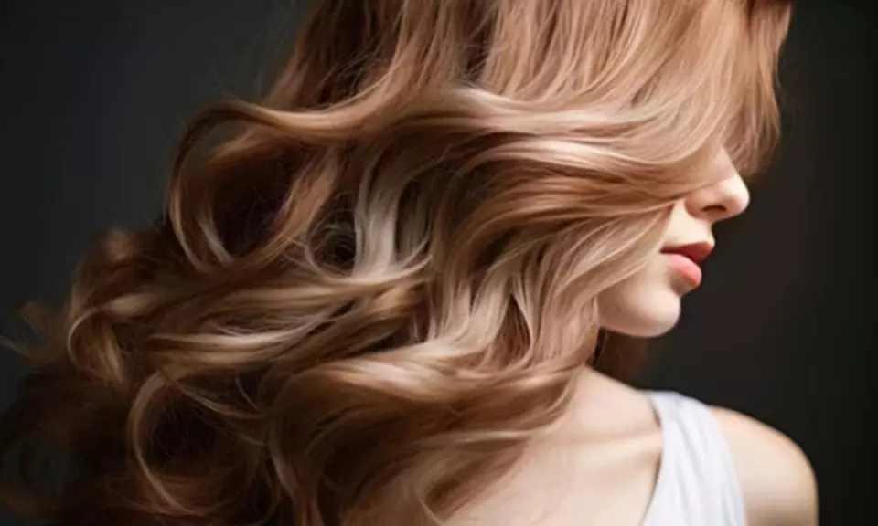 Sesión de peluquería con lavado, mascarilla, corte y servicios extra