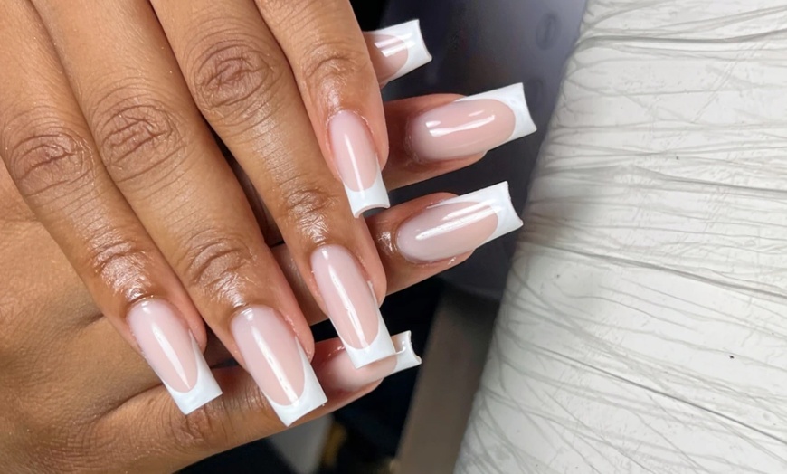 Image 1: Beauté des ongles avec TY Institut