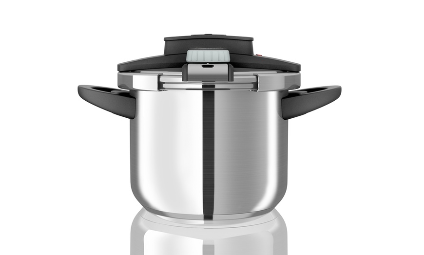 Image 5: Morphy Pro 6L Pressure Cooker