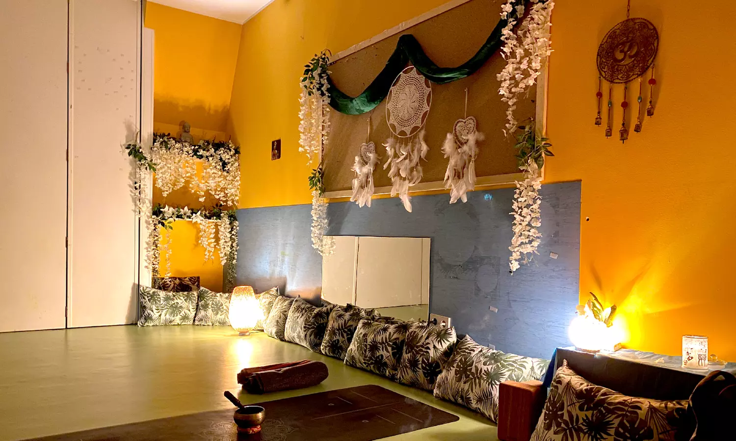 4 clases o 1 mes de clases de yoga ilimitado para 1 persona