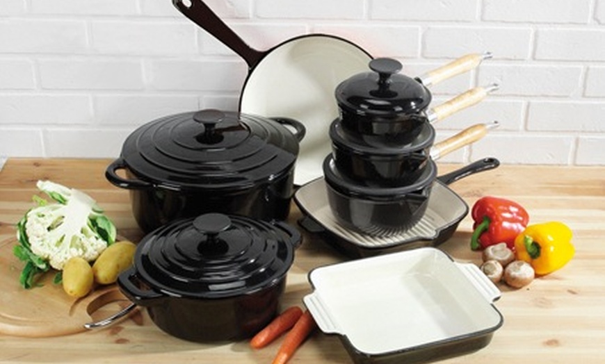 Image 3: Cast Iron Kitchenware