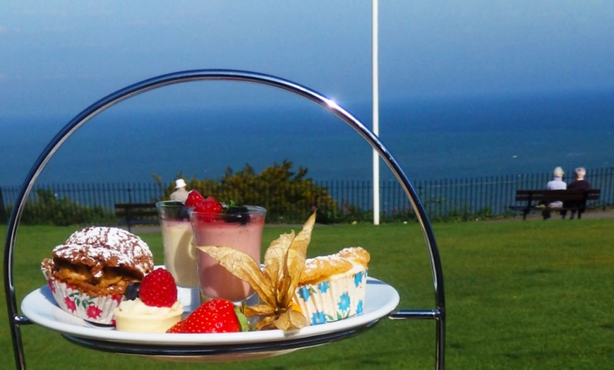 Image 2: Sparkling Afternoon Tea