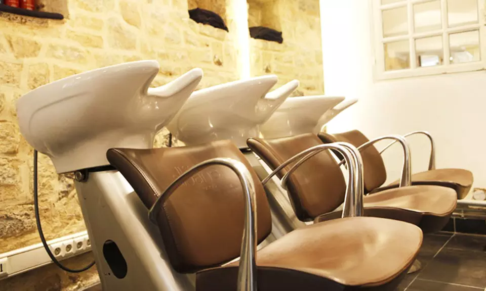 Nouvelle coupe et soin Olaplex avec option couleur, balayage, tie and dye dès 39 € chez Artiste Coiffeur Coloriste - Image 3