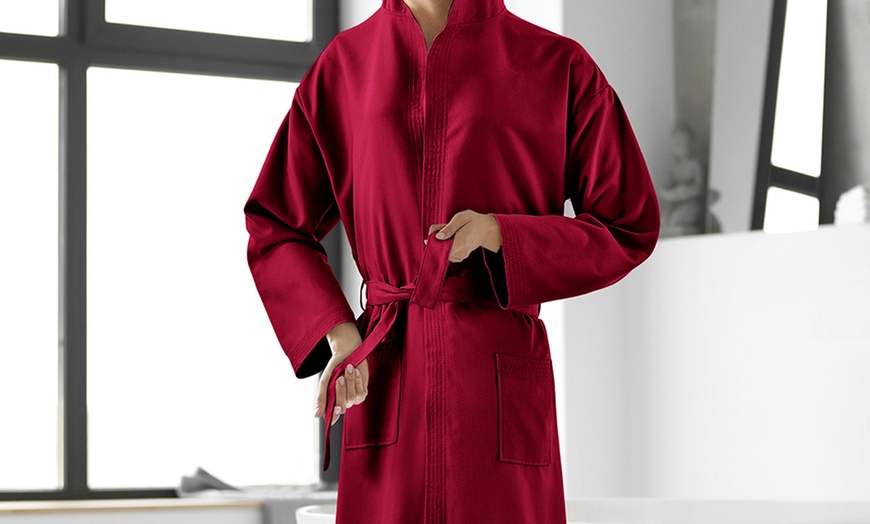 Image 17: Sneldrogend microfiber badjas met capuchon