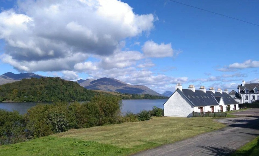 Image 4: Scotland: 2-3 Nights with Sauna, BBQ Access and Hot Tub on the Veranda