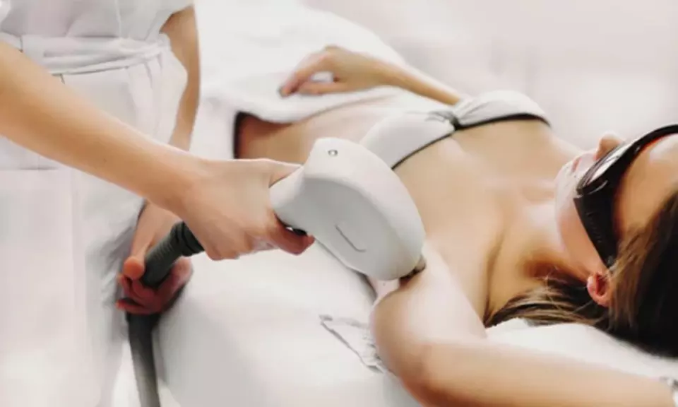 1 o 3 sesiones de depilación con láser SHR en zona a elegir