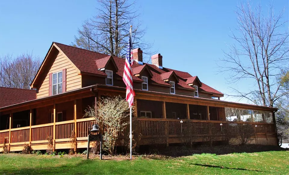 Two- or Three-Night Stay at Grandview Lodge in Great Smoky Mountains, NC - Primary Image