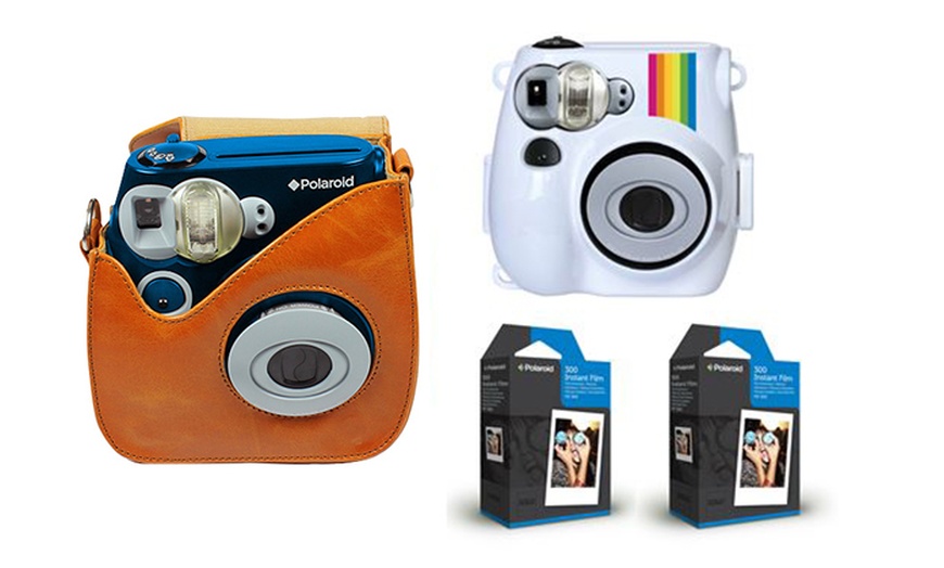 Image 11: Polaroid Camera and 3-Pack Film