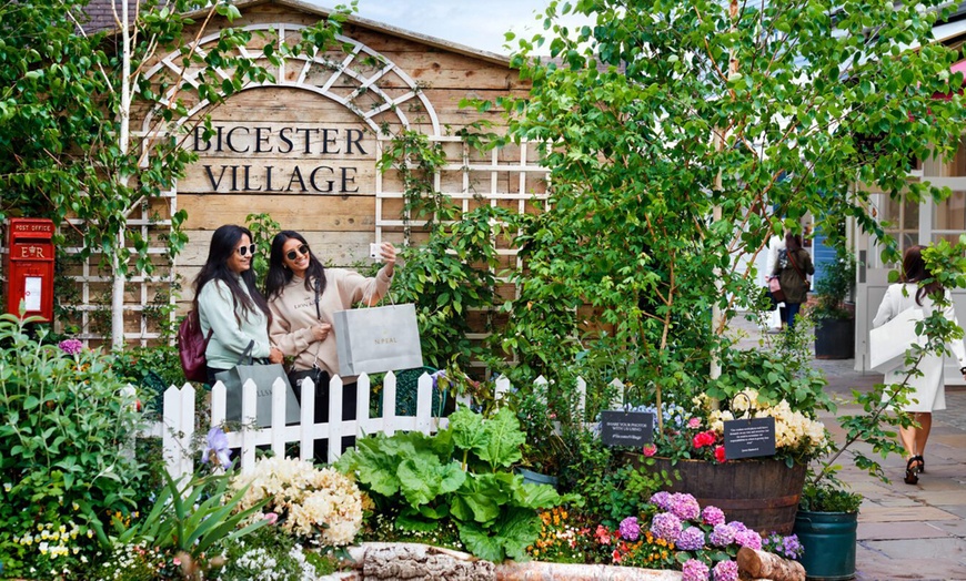 Image 2: Oxfordshire: Stay for 2 with Bicester Village Discount