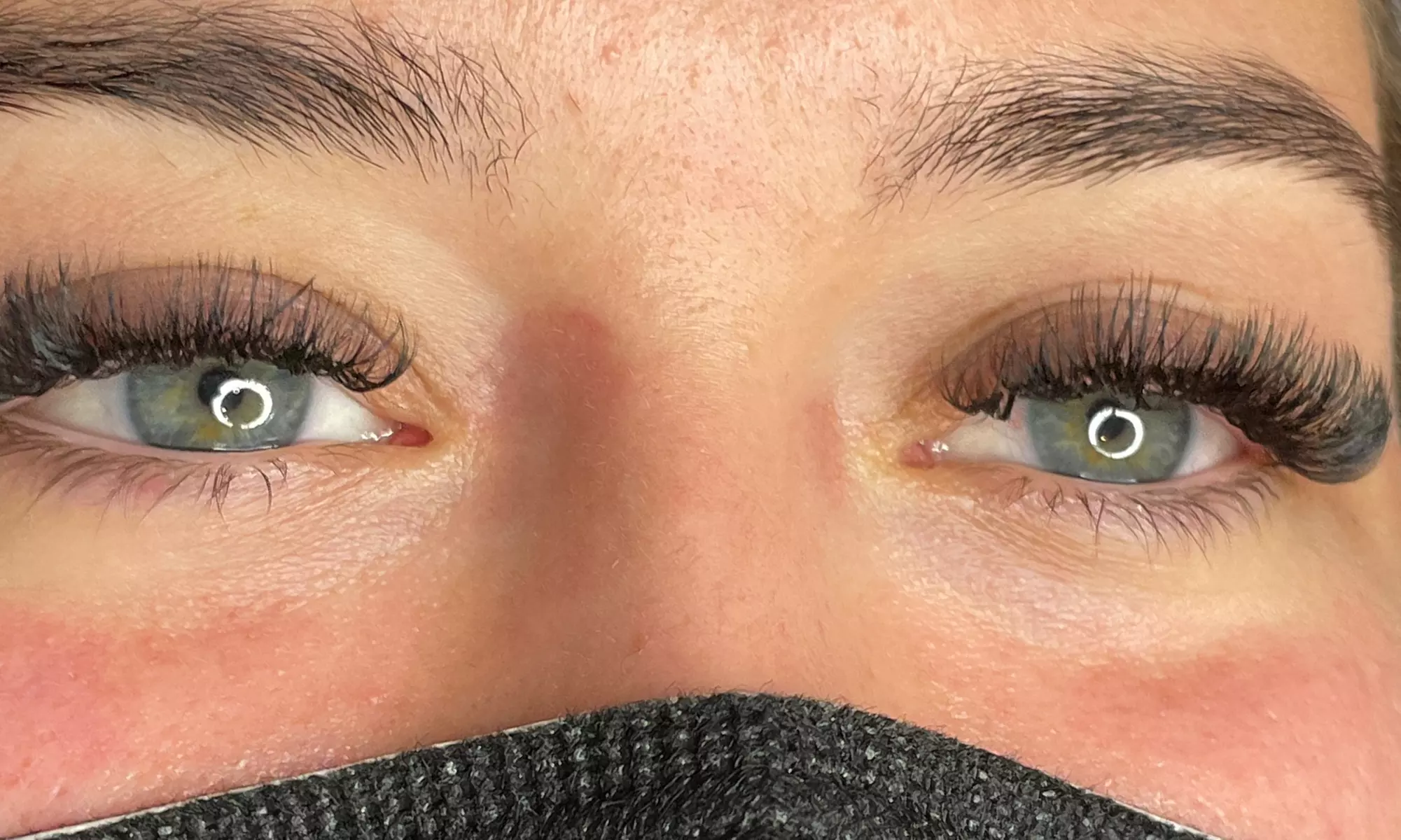 Wimpernverlängerung mit 2D- oder 5D-Technik opt. inkl. Refill