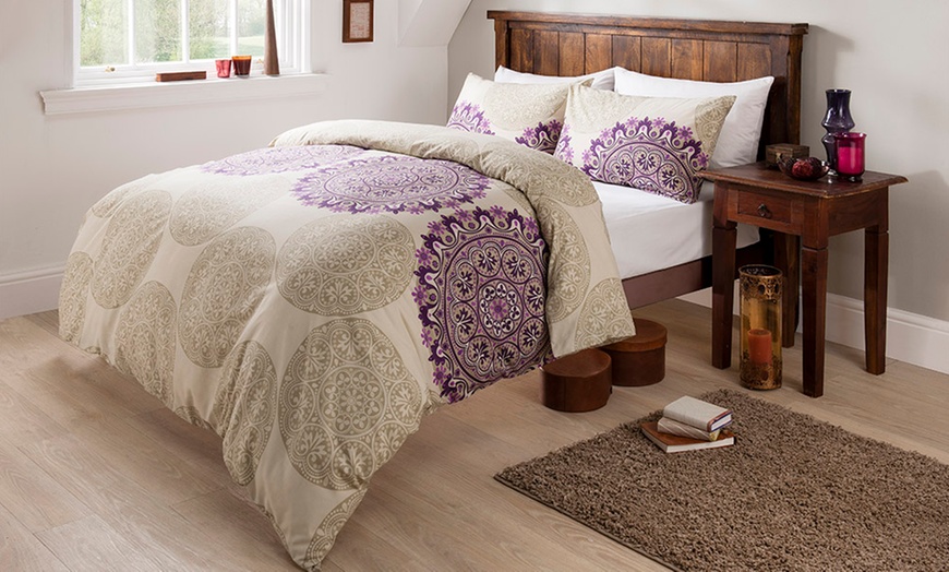 Image 1: Persia Duvet Sets