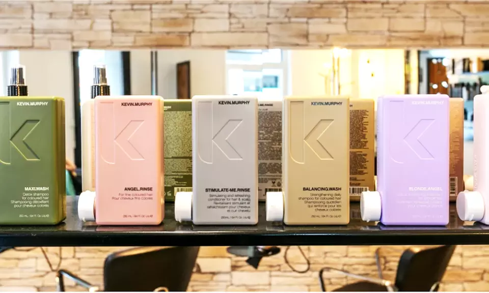 Jusqu'à 67% de remise sur Couleur / Reflets chez Salon Estaz