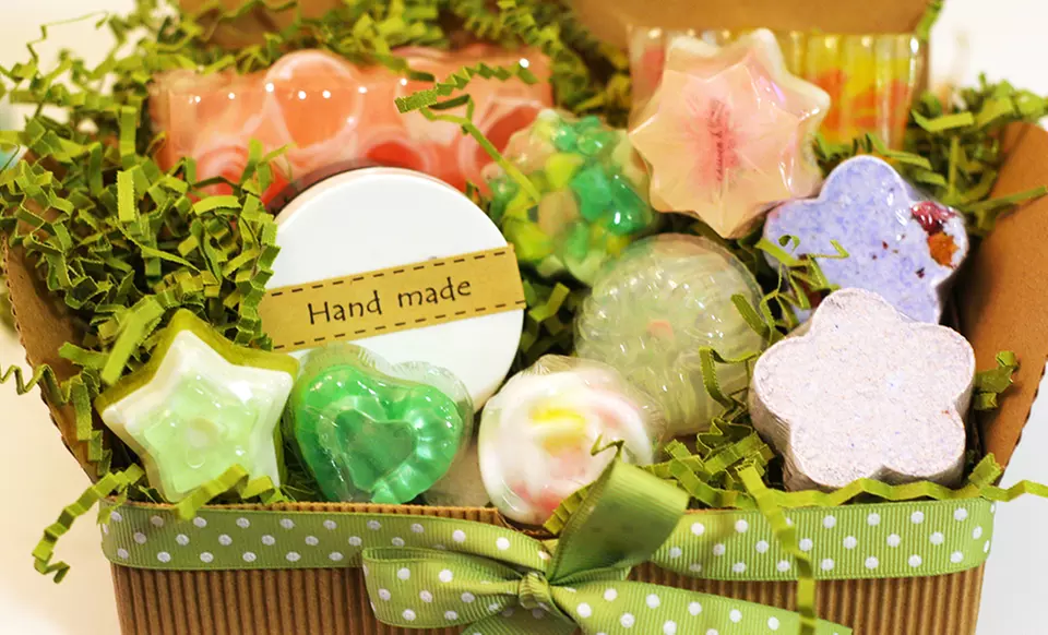Soap-, Bathbomb-, or Lotion-Making Workshop for an Adult or a Child at Mellemee (50% Off) - Primary Image