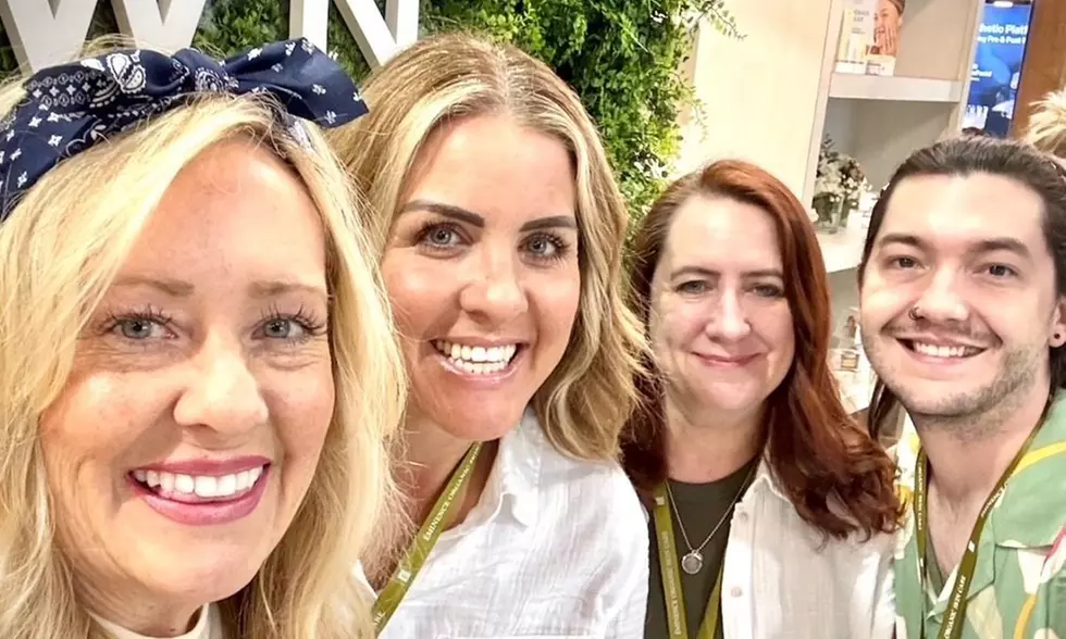 60, or 90-Min Oxygen Glow Facial infused w/ custom aromatherapy & More