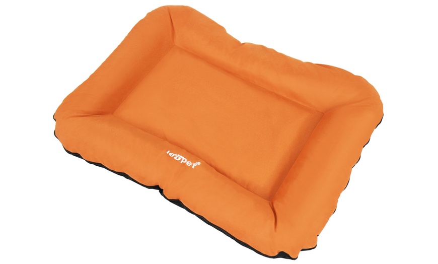 Image 28: Large Flat Dog Beds