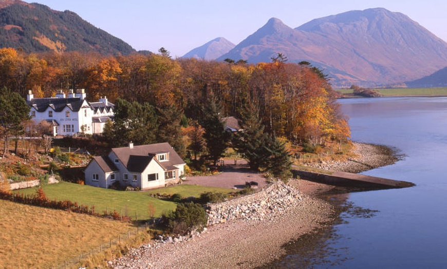 Image 1: Scottish Highlands Stay with Breakfast