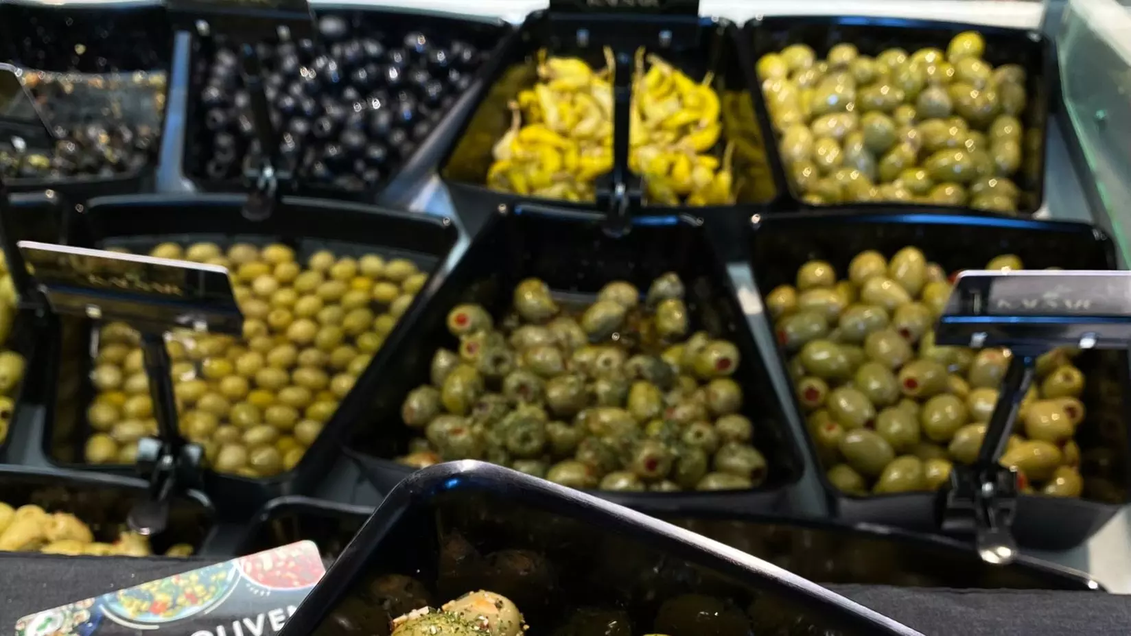 Oliven oder Creme Dips