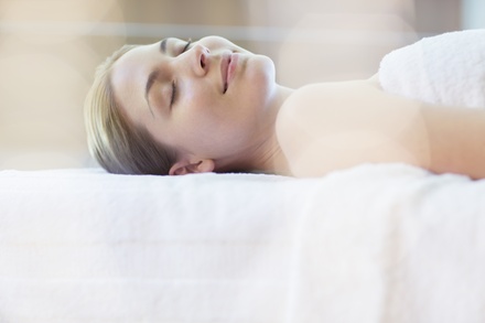 One 50 Minutes Swedish Massage + Hot Towel - Luz De Mar Beauty Salon And Spa