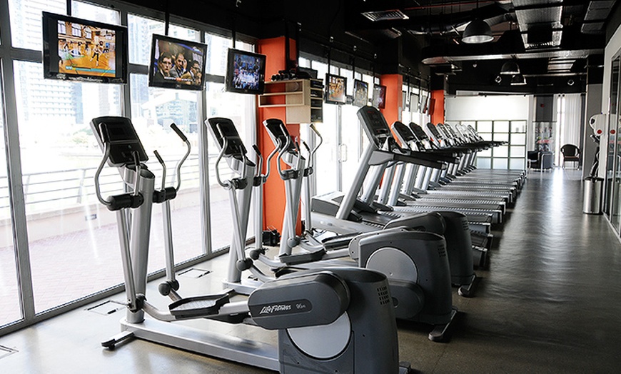 Image 4: 68% off gym membership 