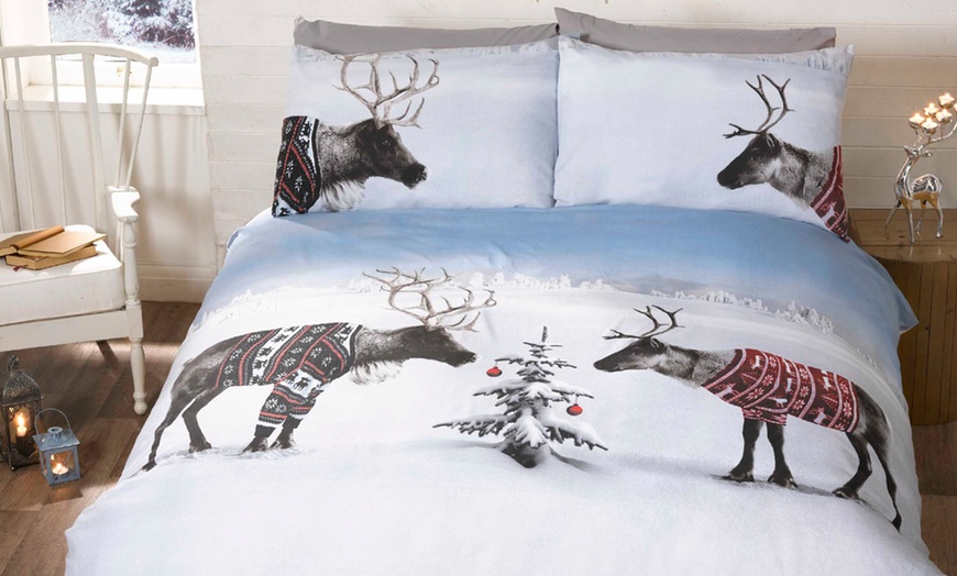 Image 1: Winter Collection Duvet Cover Set