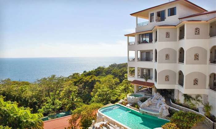 Hotel Parador Resort And Spa in Quepos 6350 | Groupon Getaways