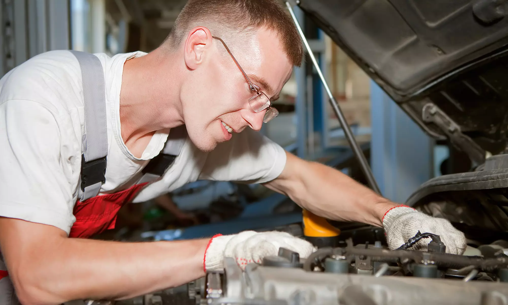 Up to 54% Off on Mechanic / Auto Repair Training at Bon air BP service station - Primary Image