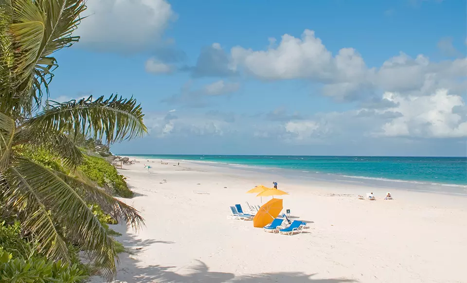 ✈ Nonstop Round-Trip Air to Grand Bahama Island for 4 Nights from Vacation Express - Primary Image