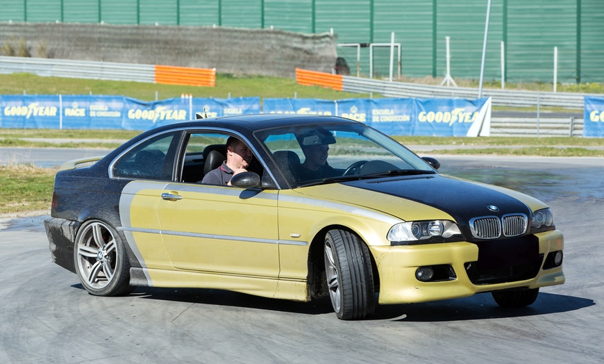 Image 1: Conducción Drift con un BMW Serie 3 Kit M (200 cv)