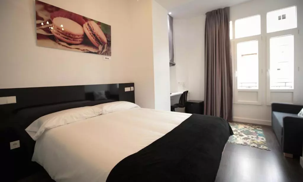 Madrid: standaard, deluxe of tweepersoonskamer met uitzicht op de stad