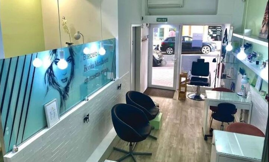 Image 4: 1 o 2 sesiones de Dermapen con máscara LED