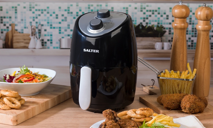 Image 2: Salter Compact Hot Air Fryer