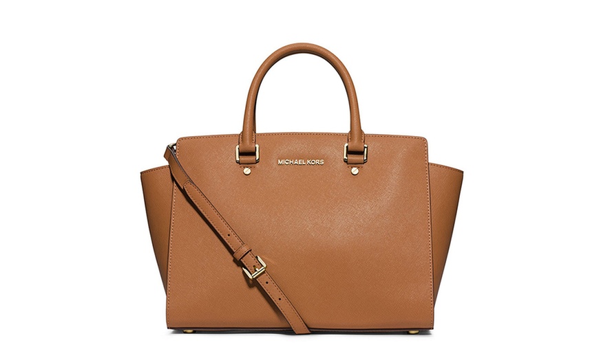 Image 31: Michael Kors Handbags