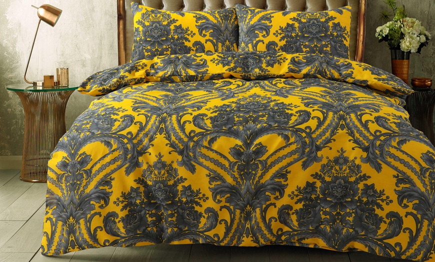 Image 3: Damask Duvet Cover Set