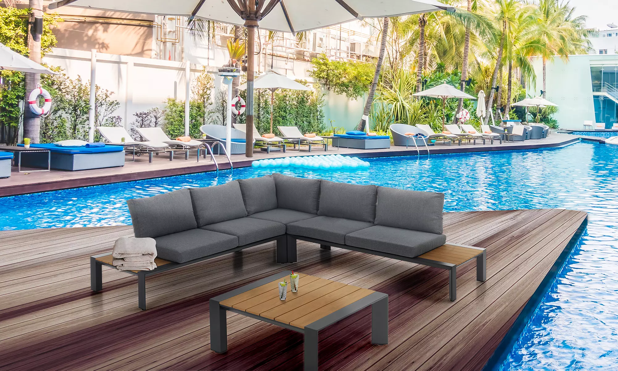 Tomasucci Loungemöbel für Innen und Außen