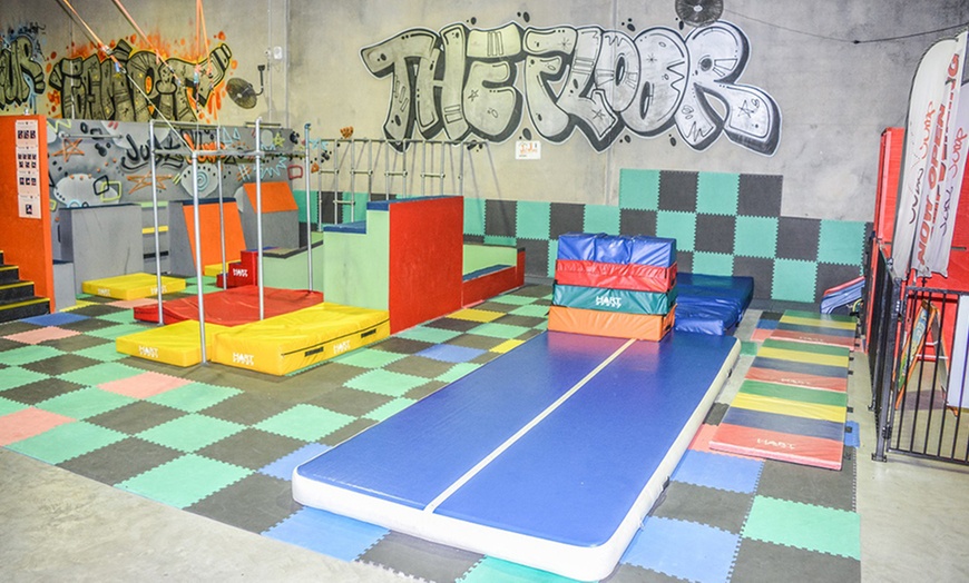 Image 3: Kids Parkour Class