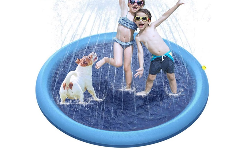 Image 1: Outdoor Water Play Fountain Splash Mat