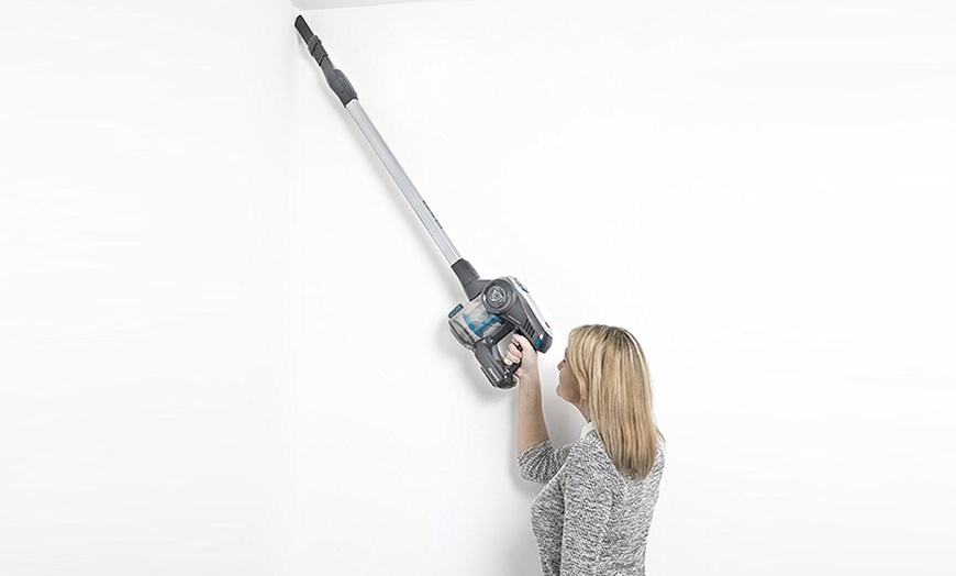 Image 5: Hoover Cordless Stick Vacuum