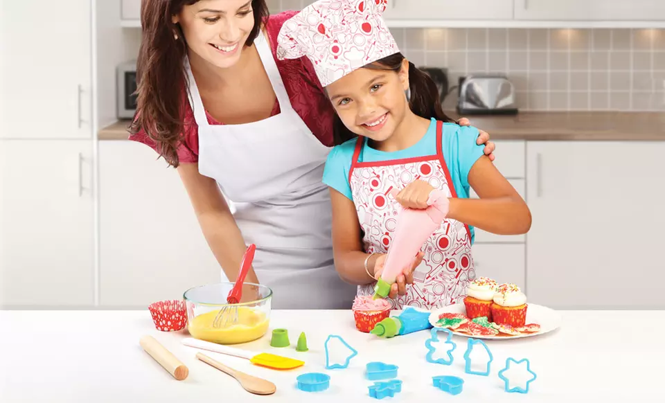 Discovery Kids 24-Piece Baking Set. Free Returns. - Primary Image