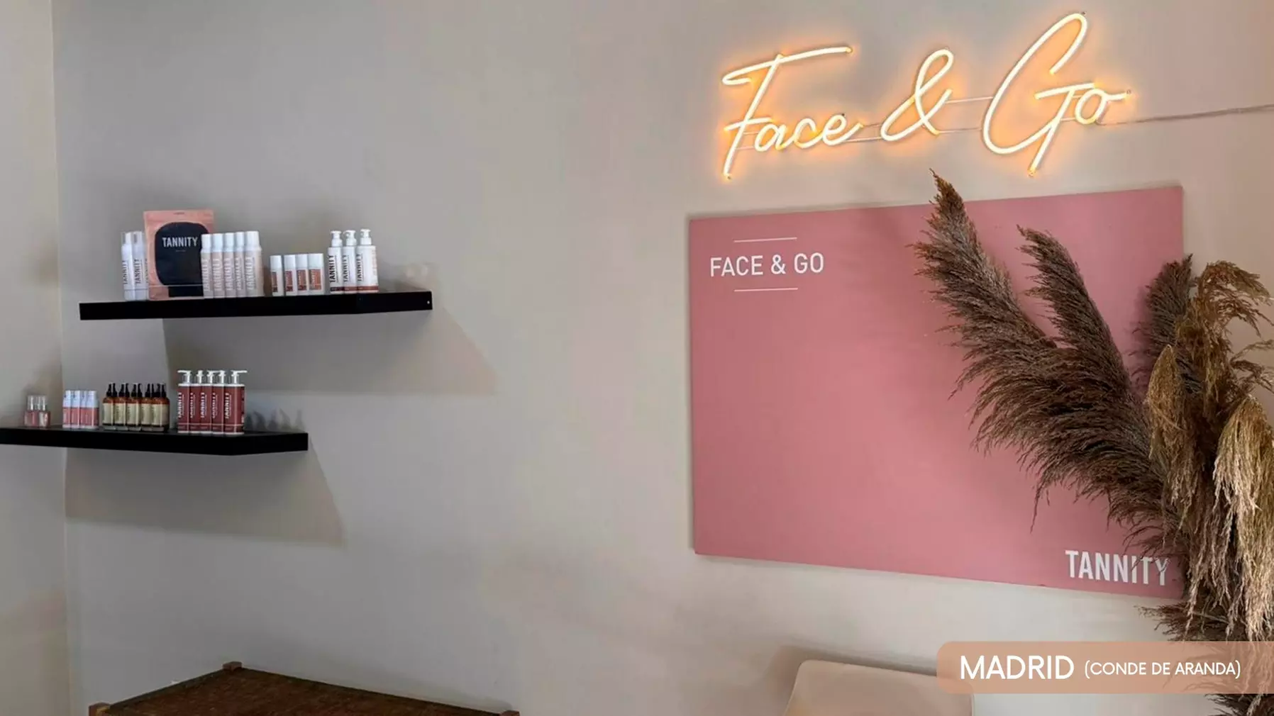 Cuida tu piel a la vez que la bronceas y ahorra hasta un  54% - Second Medium