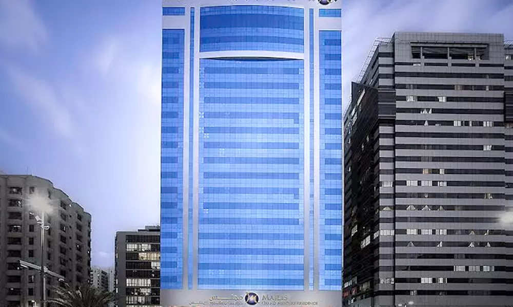 5* Breakfast Buffet with Drinks: Child (AED 36), Adult (AED 72)