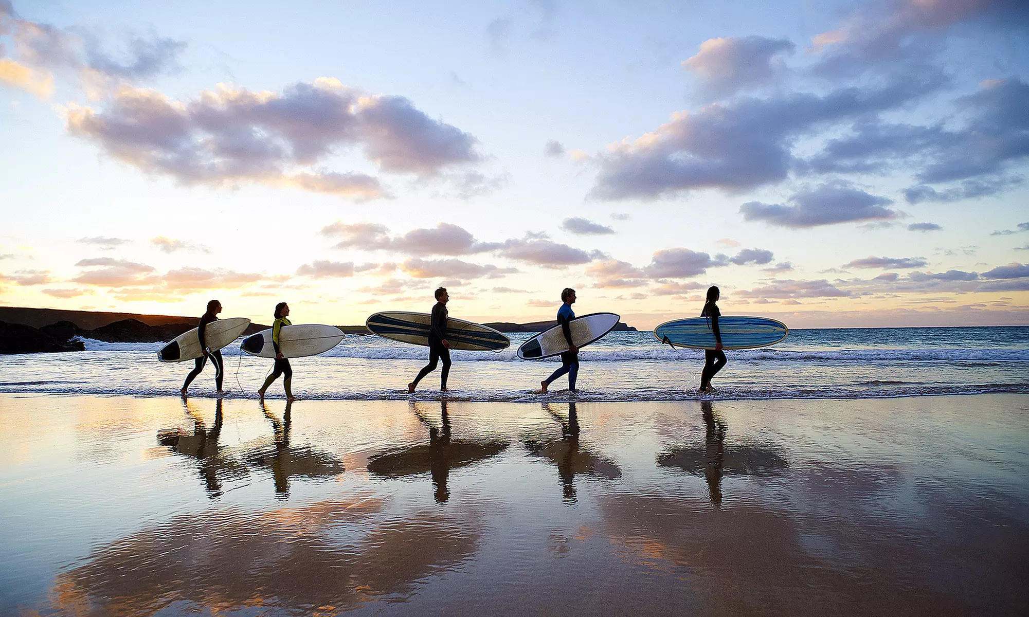 Portugal: 8 Tage Surfcamp für 1 Person inkl. Frühstück und Surfunterricht im Ericeira Chill Hill Hostel - Primary Image