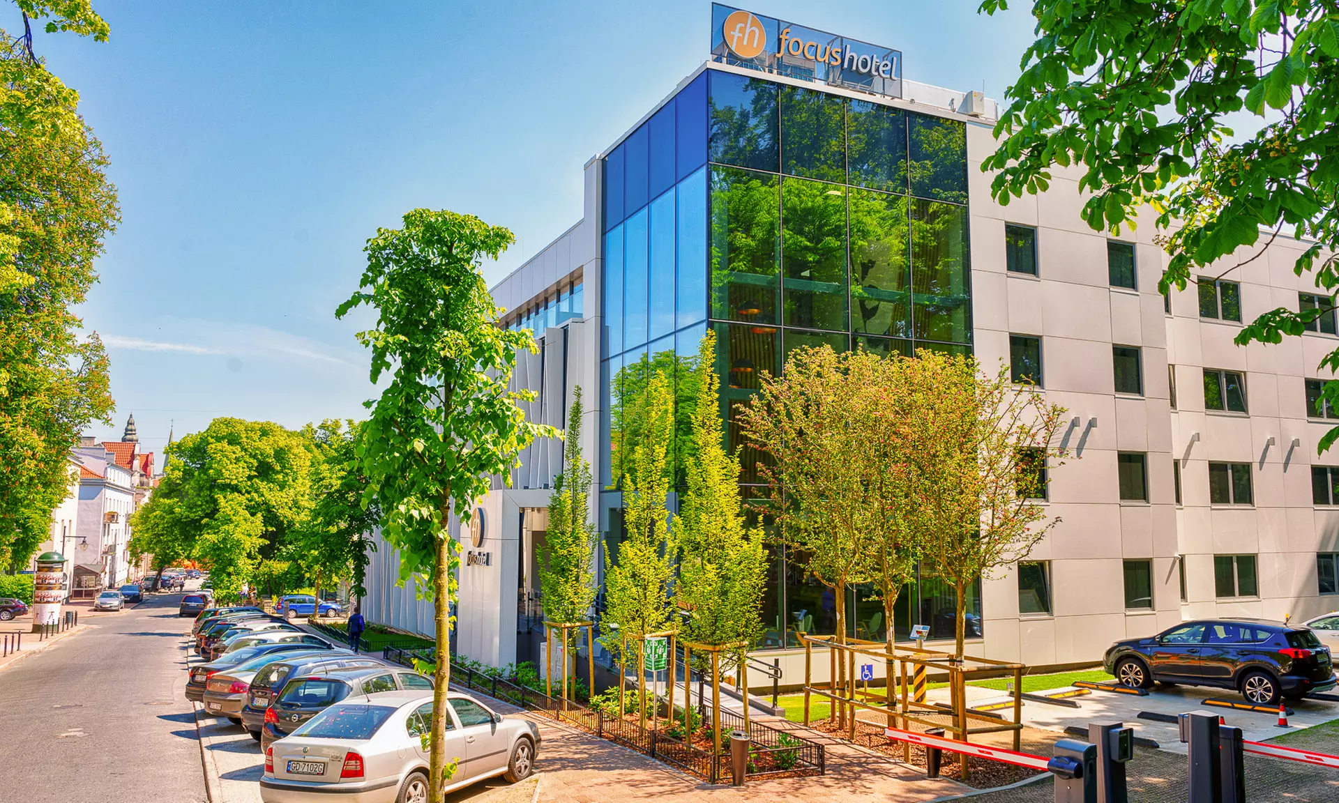 Sopot: 2-4 noce dla 2 osób ze śniadaniami albo wyżywieniem HB w Focus Hotel Premium Sopot – ferie, wakacje i więcej - Primary Image