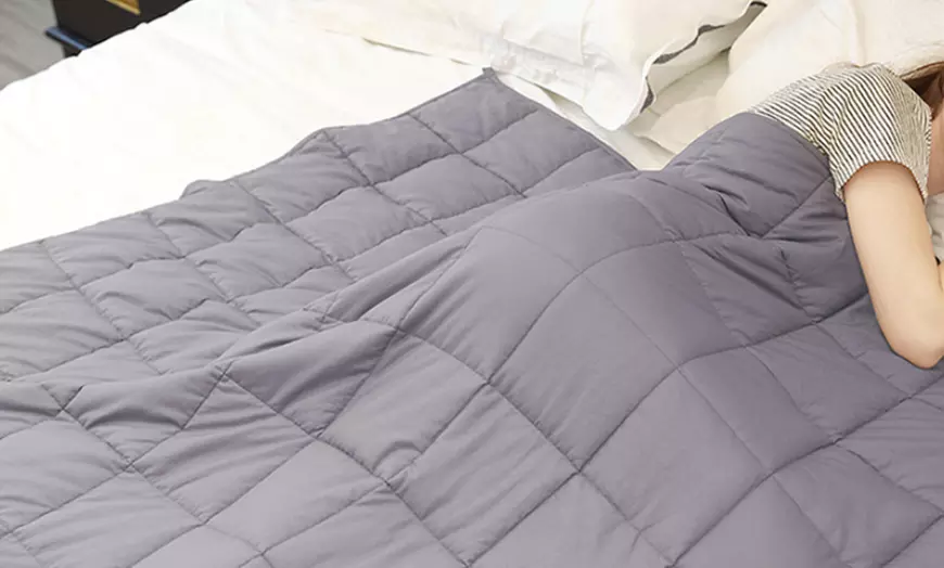Image 11: Gravity Blanket